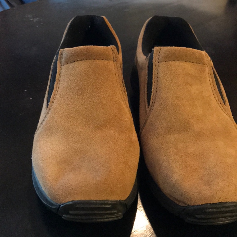 NWOT Men’s 9D Magellan Outdoor Shoe ⭐️